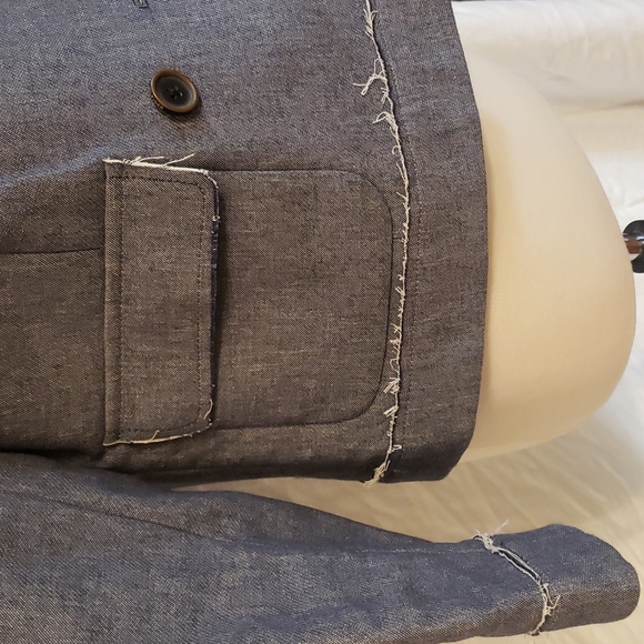 TOMMY HILFIGER DISTRESSED UNFINISHED EXPOSED RAW HEM BLUE JEAN JACKET BLAZER 8 - Picture 3 of 11